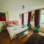 Luxury City Center Loft Near Champs Elysees