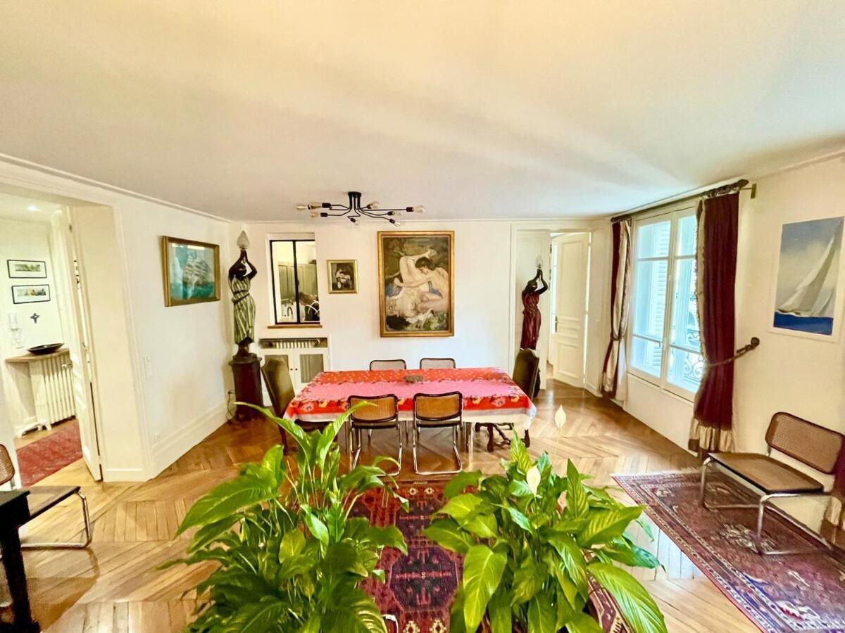 Luxury Center Loft Near Champs Elysees Paris