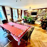 Luxury City Center Loft Near Champs Elysees